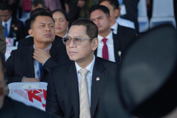 Adies Kadir dan Uya Kuya Aktif Lagi Setelah Putusan Paripurna DPR