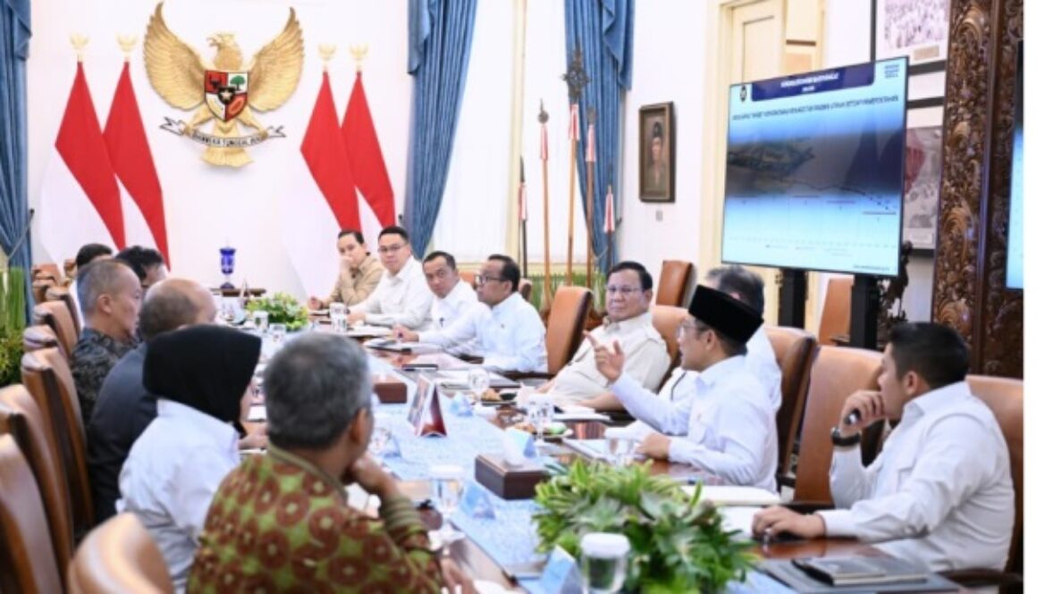 Presiden_Prabowo_Tekankan_Pendidikan_dan_Pemberdayaan_sebagai_Kunci_Pengentasan_Kemiskinan