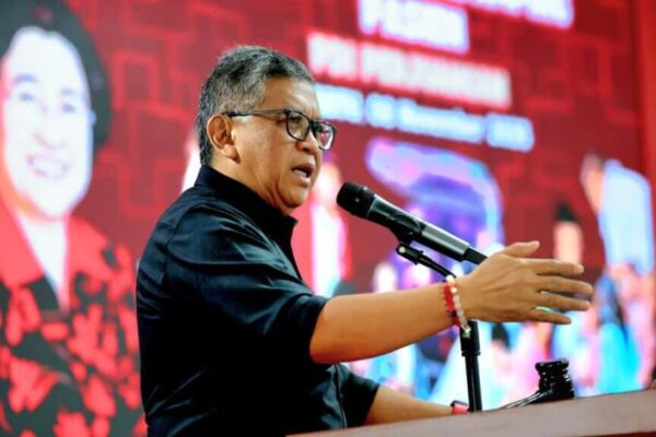 Sekjen PDIP Relawan Kesehatan Harus Jadi Jaring Kemanusiaan, Bukan Mesin Elektoral